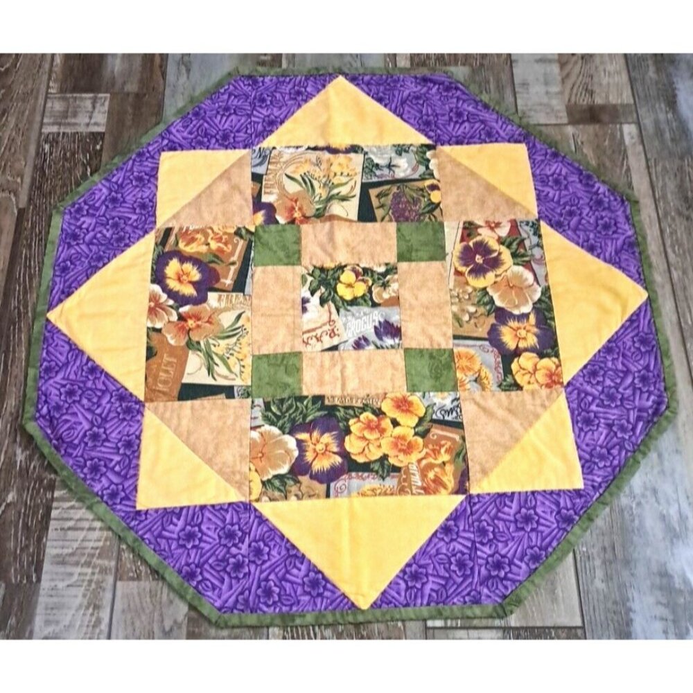 Quilted Centerpiece Doily Table Charger Pansy Floral Handmade Reversible 23x23
